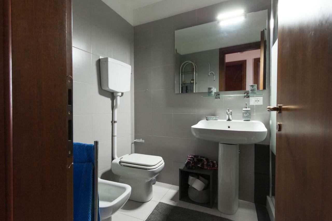Fancy Blue Duomo Duplex Apartement Milan Exterior photo