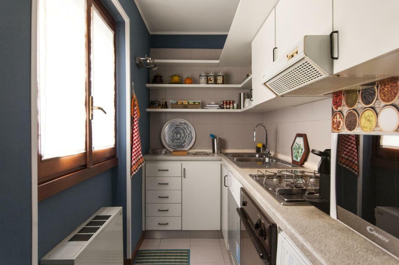 Fancy Blue Duomo Duplex Apartement Milan Exterior photo