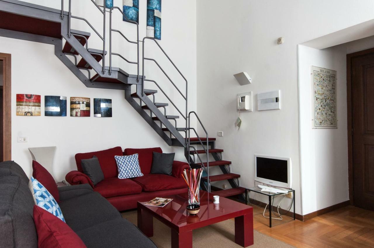Fancy Blue Duomo Duplex Apartement Milan Exterior photo